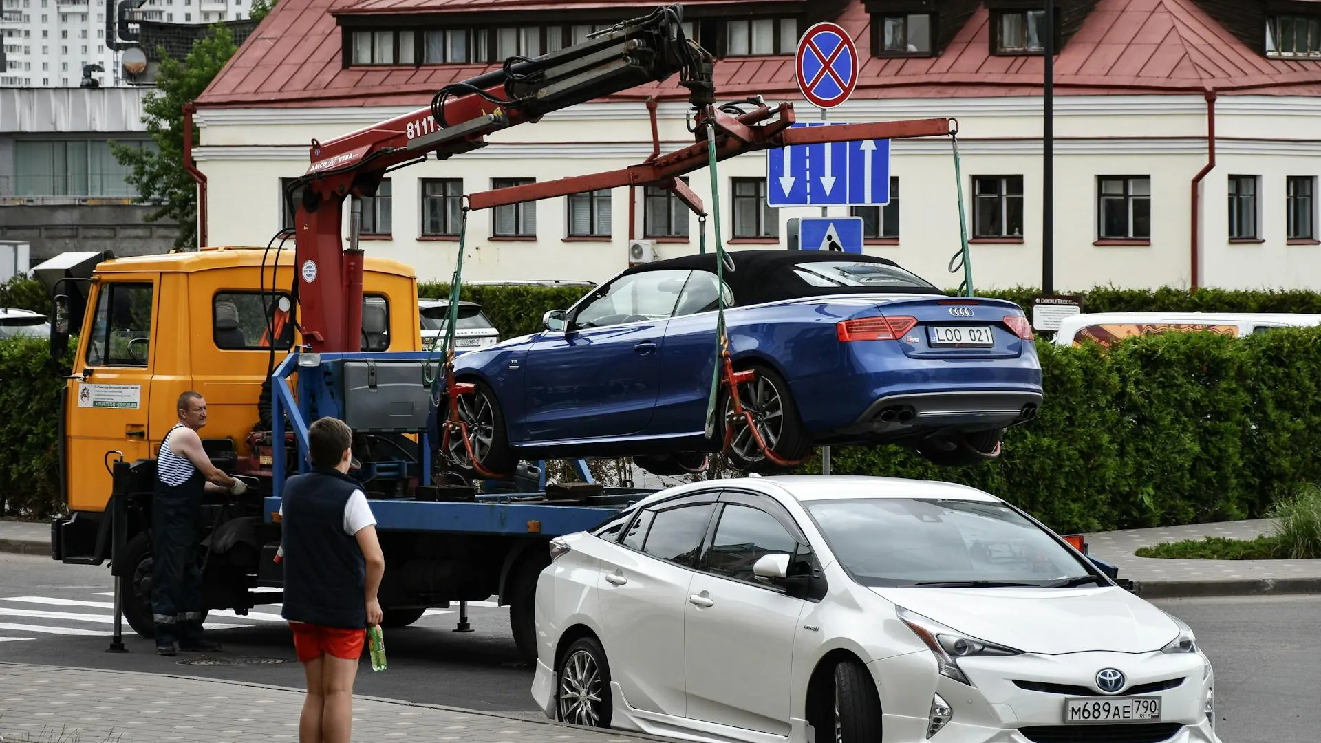 Вызов эвакуатора в Санкт-Петербурге по низкой цене