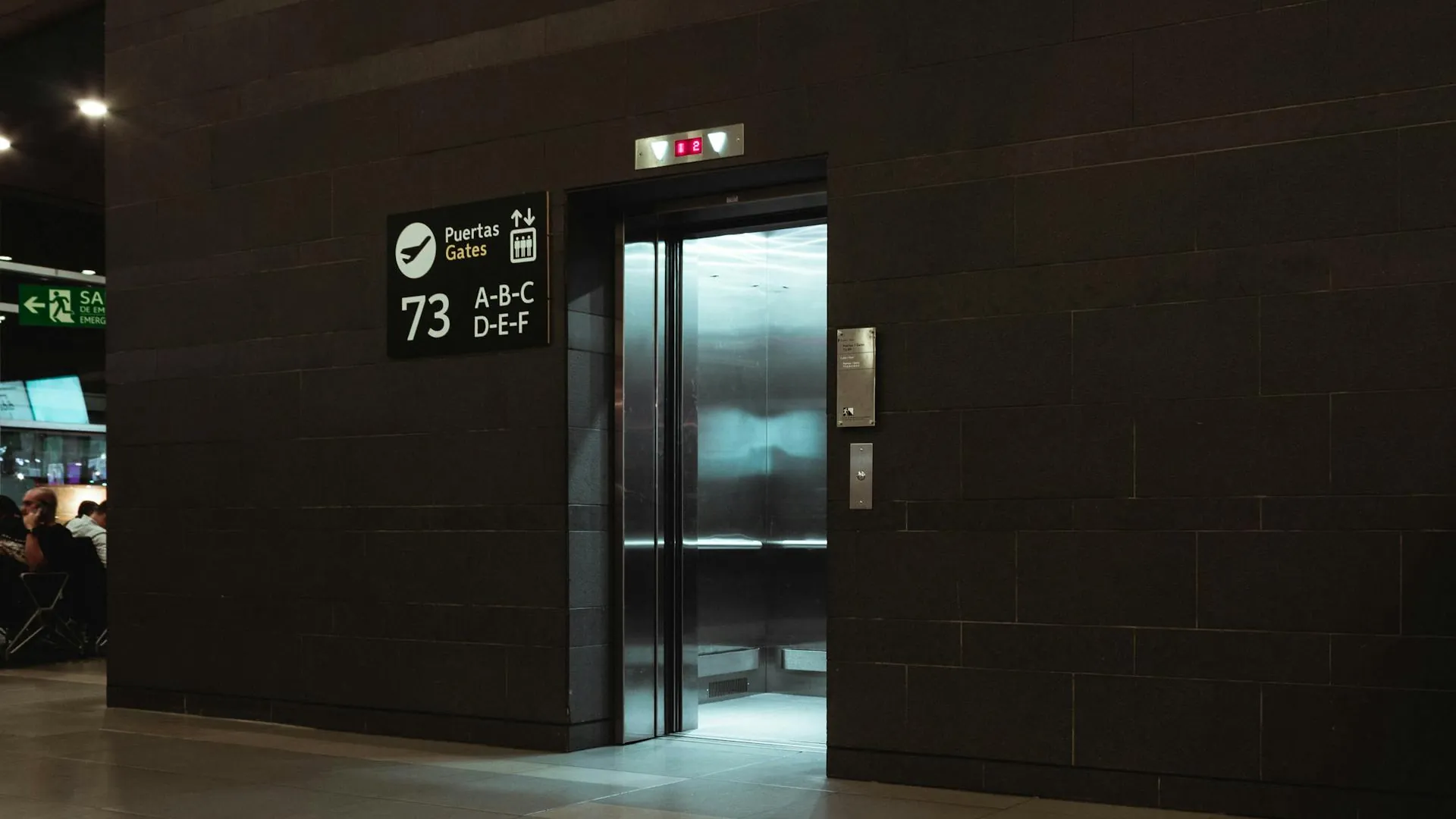 Санкт-Петербургский лифтовой завод расширяет ассортимент